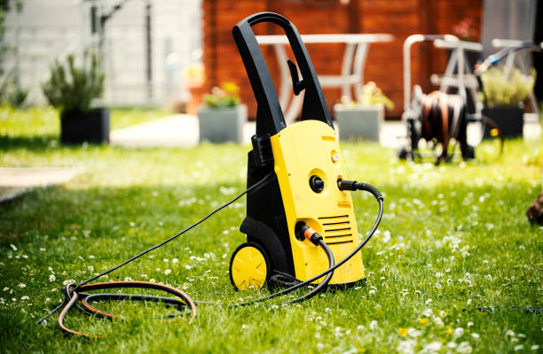 Best Playground Equipment Cleaning  in Watertown, FL